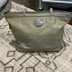 Coach #F15142 -grey patent leather  shoulder bag